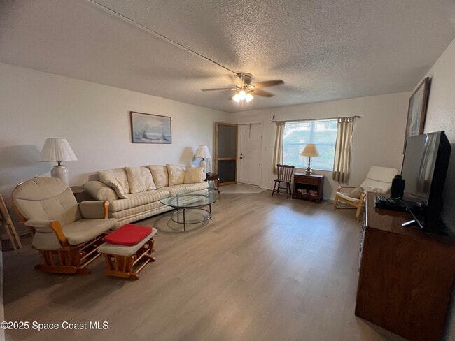 Photo - 190 E Olmstead Dr Unit F1