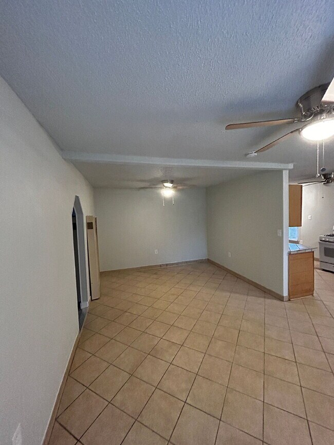 Photo - Close to Tech, 2/1 with plenty of room