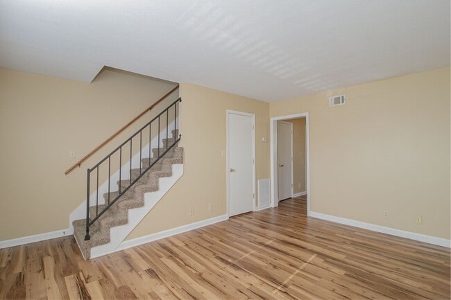 Photo - 371-4 Peabody Drive