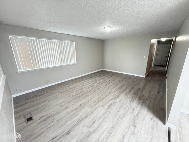 Photo - 1112-1114 W Fremont Ave Unit 1112