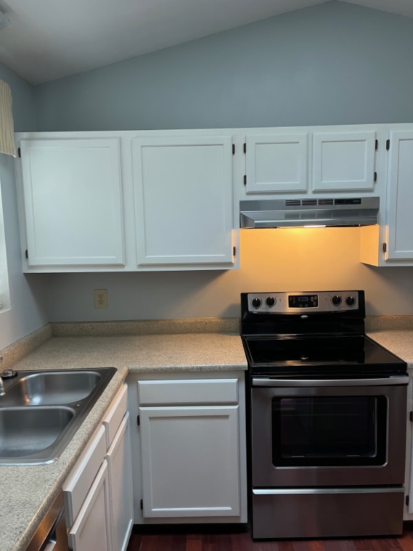 Photo - 1283 Llewellyn Rd