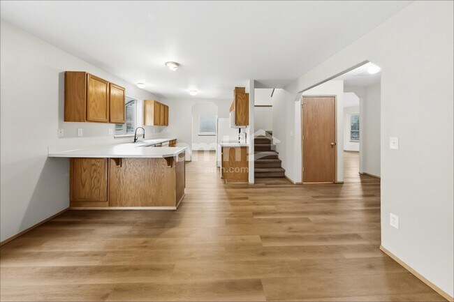 14016 80th Avenue Ct E
