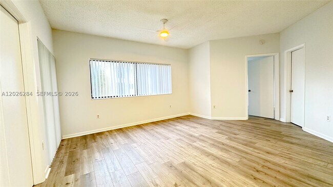 Building Photo - 2445 SW 18th Terrace Unit 107