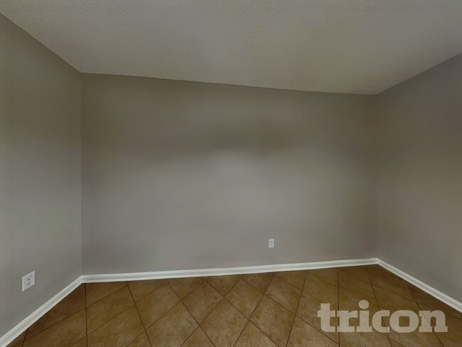 Photo - 131 Winborne Dr