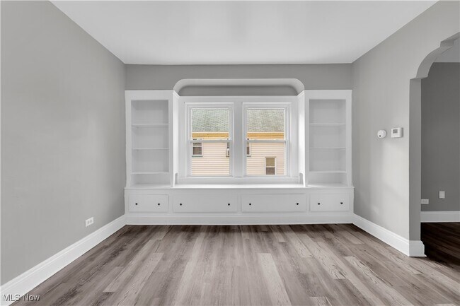 Photo - 19792 Pasnow Ave Unidad UP