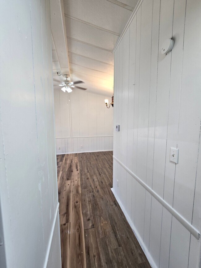 Photo - 216 N Carpenter St