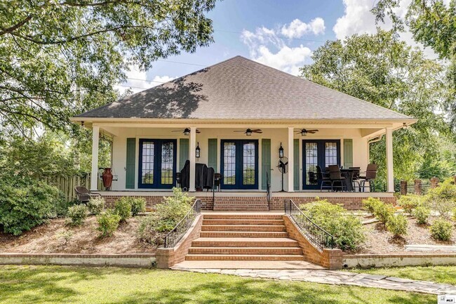 Building Photo - 237 River Oaks Dr Rental