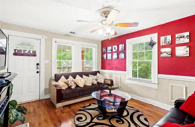 Photo - 953 Garibaldi St SW Casa