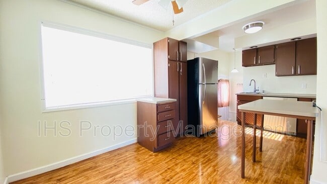 Photo - 502 Delafield Ave
