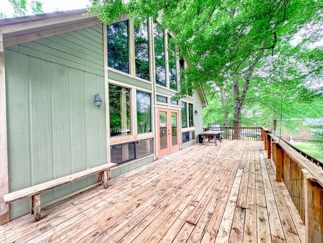 Photo - 652 Humphries Cove Rd