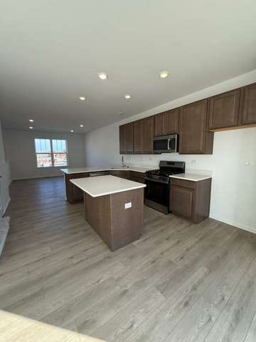 Building Photo - 25644 W Yorkshire Dr