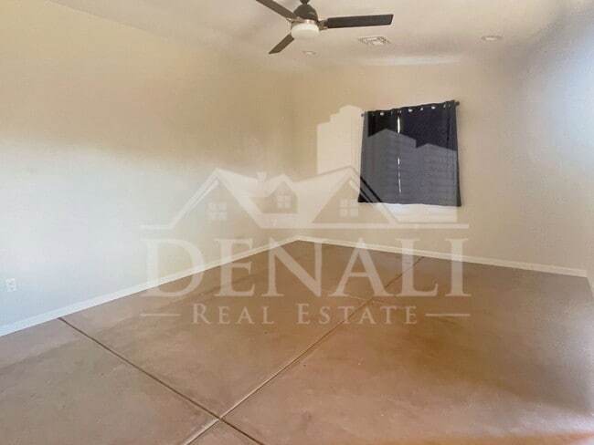 Photo - 2618 N Sparkman Blvd