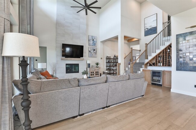 Building Photo - 24707 Celestial Lily Dr