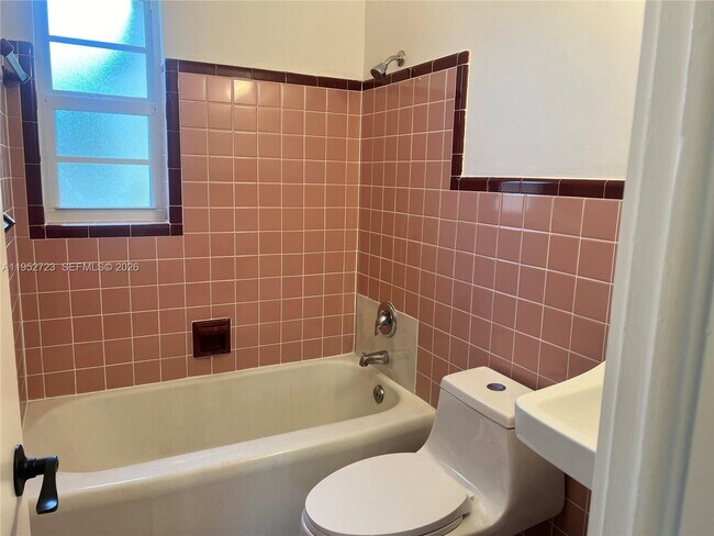 Photo - 522 N J St Unidad 522