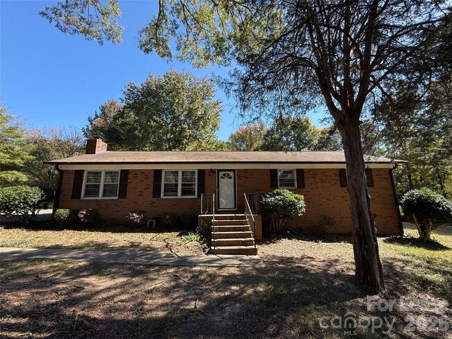 Photo - 201 Allison Dr