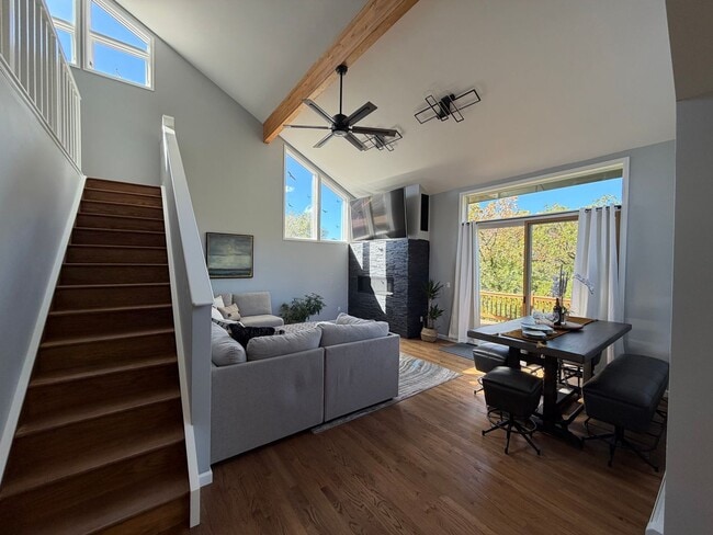 Photo - 3 Bedroom 2.5 Bath Home with 2 Car Garage ...