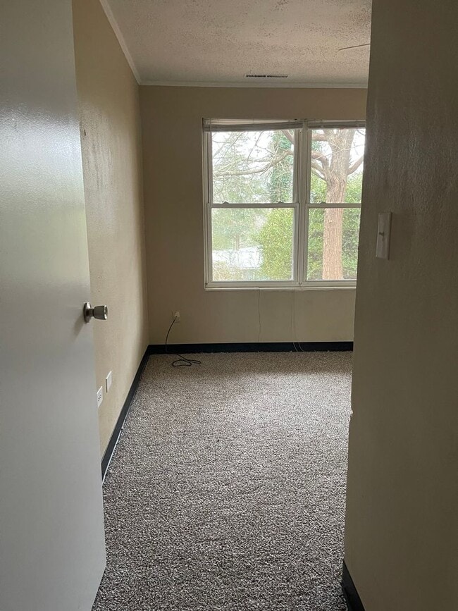 Photo - Spacious Duplex located off of South Milledge Avenue! Available soon!