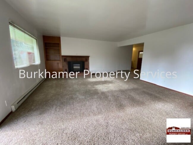 Photo - 6700 Olympic Hwy