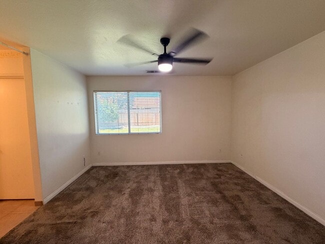 Photo - NW Bakersfield home!