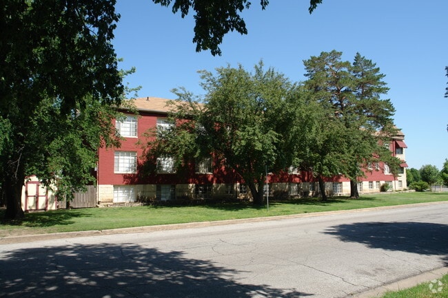 Riviera Plaza Apartments