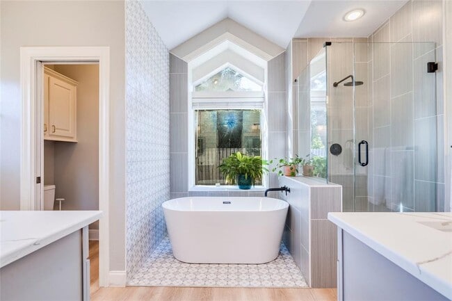 Photo - 106 Rupen Ct