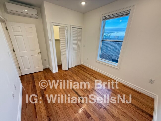 Photo - 373 Danforth Ave Unidad 303