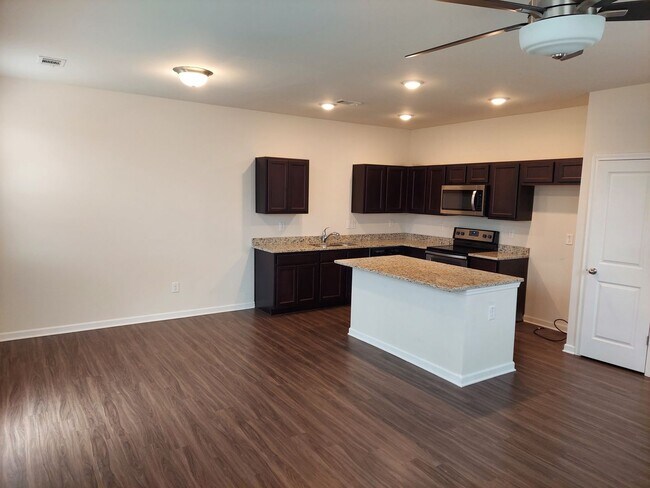 Photo - Newly Built Beautiful Townhome for Rent in Mableton