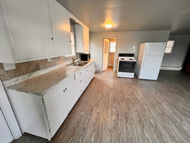 Photo - Studio Apartment Off of Federal Way