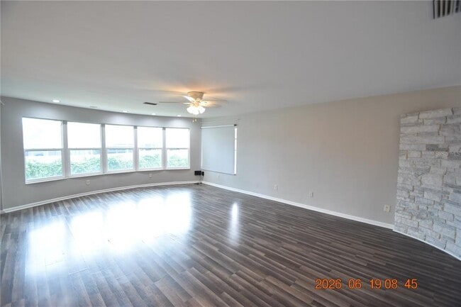 Photo - 3273 Harbor Lake Dr