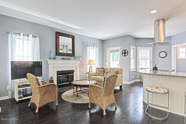 Photo - 110 Ann St