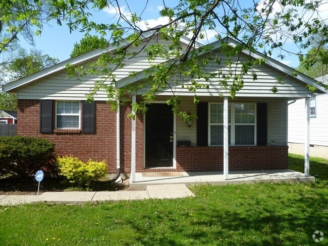 Building Photo - 2418 Dell Zell Dr Rental