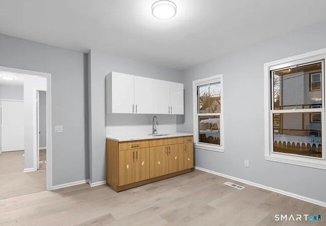 Photo - 301 Poplar St Unit 303