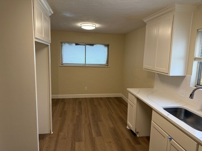 Photo - 3/2 Fenced yard PET FRIENDLY PTISD