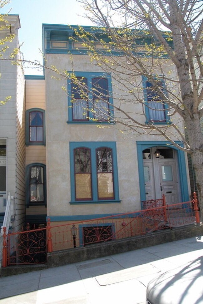 Photo - 3361-3363 21st St Unit 3361A 21st St