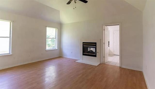 Photo - 492 Shade Tree Cir