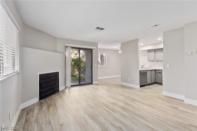 Photo - 2220 Pine Breeze Ln Unit 101