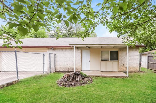 Photo - 6321 Woodside Knoll Dr House