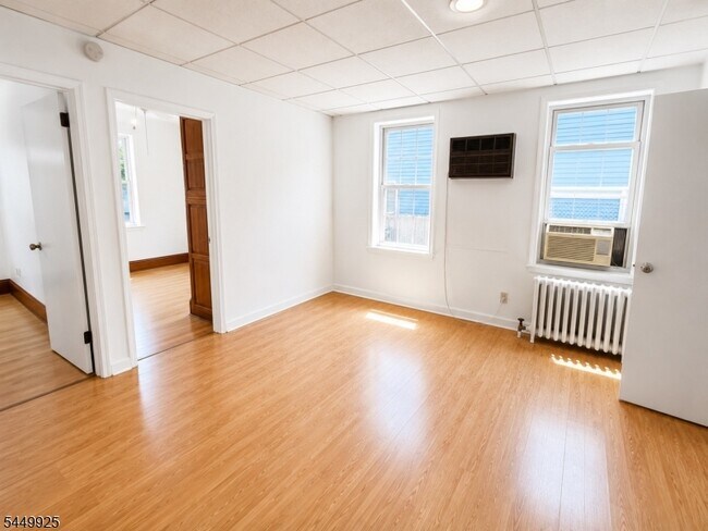Photo - 404 Passaic Ave