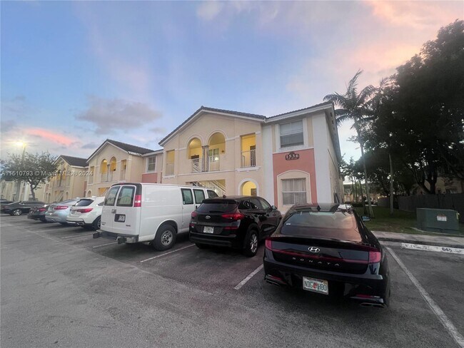 Photo - 1536 SE 26th St Condo Unit 100
