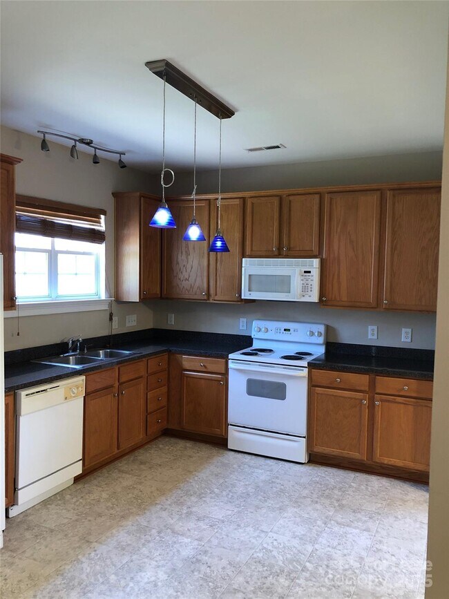 Photo - 7846 Jester Park Dr