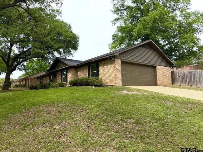 Photo - 3424 Glendale Dr
