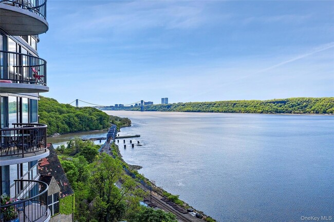 Photo - 2521 Palisade Ave Unit 11B