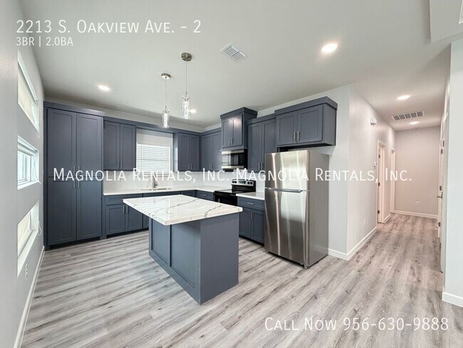 Photo - 2213 S Oakview Dr Unit 2