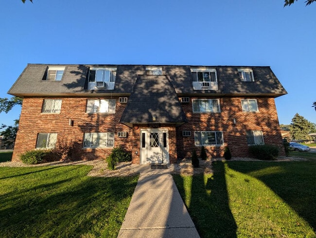 Building Photo - 17242 71st Ct Unit 2 Rental