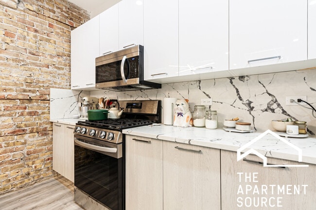 Photo - 2739 W Division St Unit 4