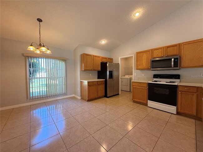 Photo - 207 Cranbrook Dr