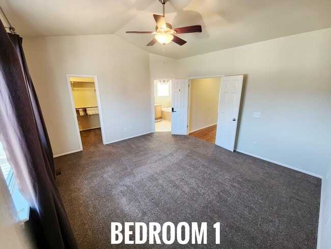 Photo - 2060 Dewhirst Dr House