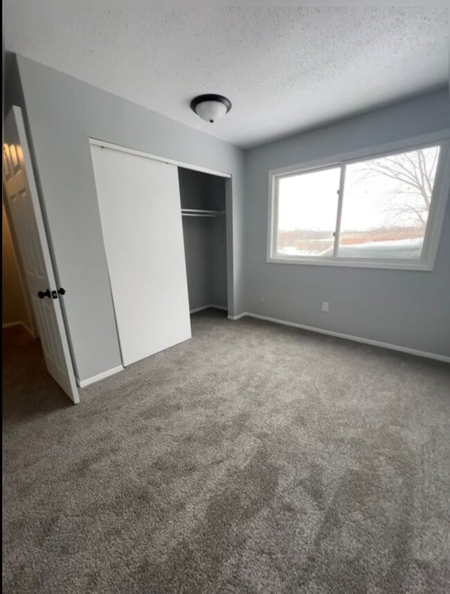 Photo - 5437/5439 N Linwood Ave Unidad 5437 N Linwood Ave