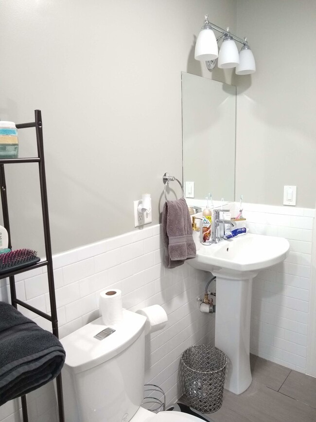 Photo - 14 Ashley St Unit 3T