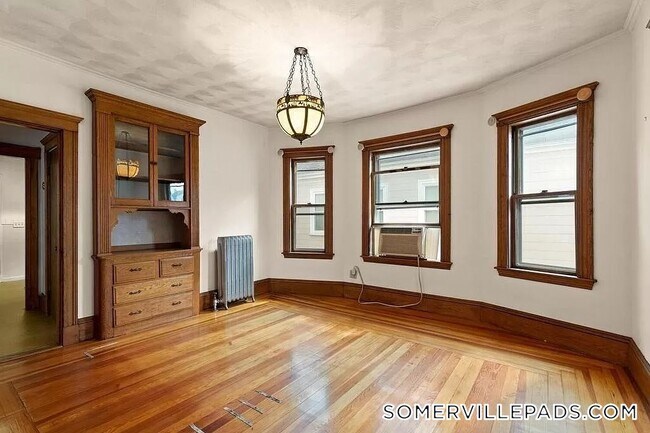 77 Pearson Rd Unit 2